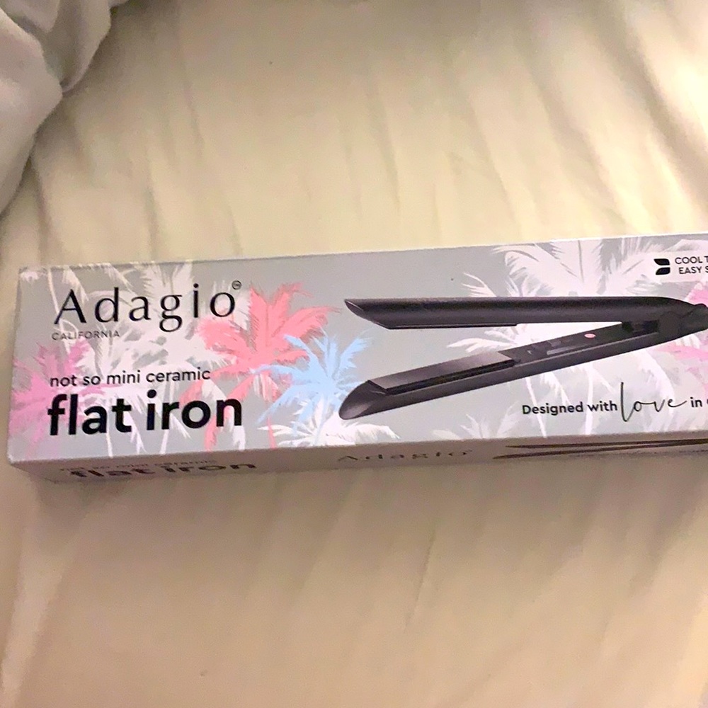 Adagio California not so mini flat iron- Brand New